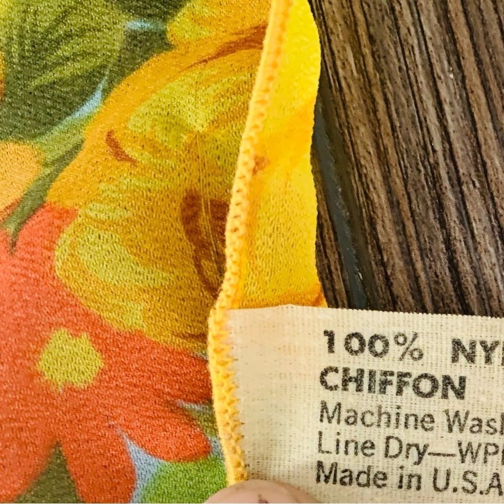 Scarf - Picture 3 of 4